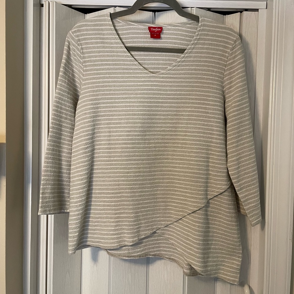 Toofan V Neck Asymmetrical Gauze Too NWOT